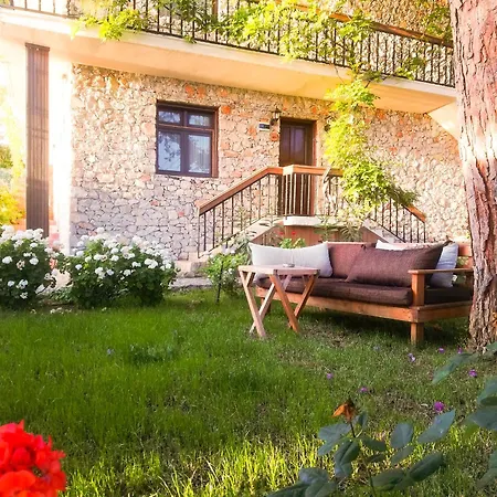 Faralia Ξενοδοχείο 3*